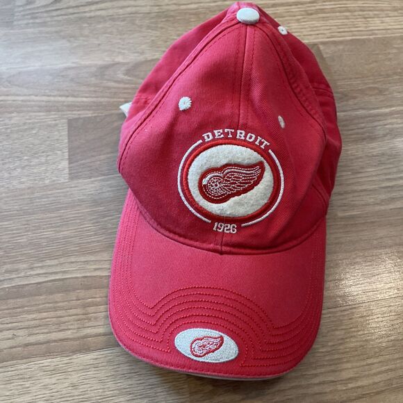 Vintage NHL Detroit Red Wings 1926 Hat OSFA Red Cap Strap Back - Picture 3 of 9